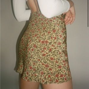 Realisation Par Floral Mini Skirt in Cream with Red Flowers